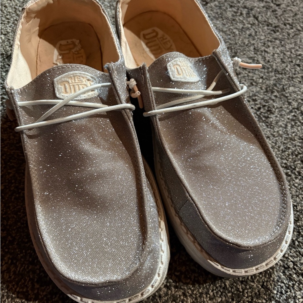 Hey Dude  Shimmering rose gold loafers